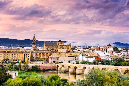 simsearch:400-07044305,k - Cordoba, Spain at the Roman Bridge and Mosque-Cathedral on the Guadalquivir River. Stock Photo - Budget Royalty-Free & Subscription, Code: 400-08113995