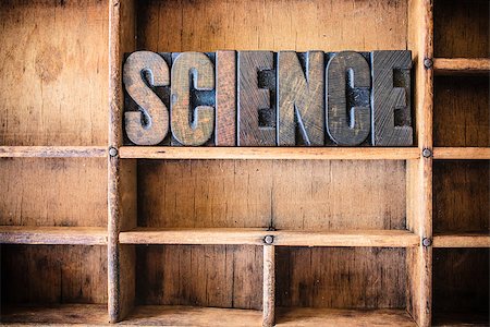 physical education - The word SCIENCE written in vintage wooden letterpress type in a wooden type drawer. Photographie de stock - Aubaine LD & Abonnement, Code: 400-08156347