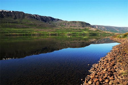 parc provincial garibaldi - Blu river in iceland Photographie de stock - Aubaine LD & Abonnement, Code: 400-08151110