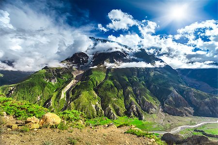simsearch:400-07682483,k - Beautiful landscape in Himalayas mountains, Annapurna area. Photographie de stock - Aubaine LD & Abonnement, Code: 400-08186434