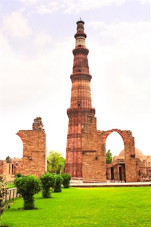 simsearch:400-05324524,k - Qutub-Minar Tower, New Delhi, India.  UNESCO World Heritage Stock Photo - Budget Royalty-Free & Subscription, Code: 400-08188470