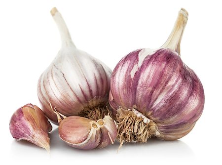 simsearch:400-07667021,k - Fresh garlic in cut. Isolated on white background Stock Photo - Budget Royalty-Free & Subscription, Code: 400-08197232