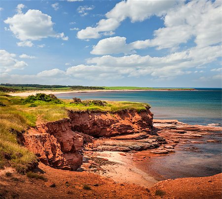 pea - Red cliffs of Prince Edward Island Atlantic coast at East Point, PEI, Canada. Photographie de stock - Aubaine LD & Abonnement, Code: 400-08197403