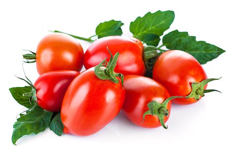 simsearch:400-08377901,k - Fresh tomatoes with green leaves. Isolated on white background Stock Photo - Budget Royalty-Free & Subscription, Code: 400-08198363