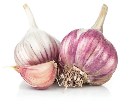 simsearch:400-08375763,k - Fresh garlic in cut. Isolated on white background Stock Photo - Budget Royalty-Free & Subscription, Code: 400-08198394