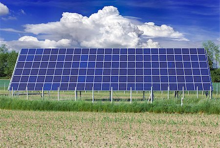 simsearch:693-03312761,k - Photovoltaic Solar Panel on the Field Stock Photo - Budget Royalty-Free & Subscription, Code: 400-08191714