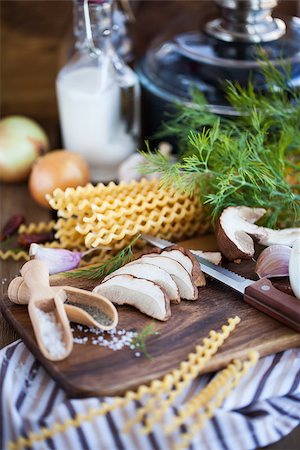 simsearch:400-03992643,k - Ingredients for porcini pasta on cutting board, making process Stock Photo - Budget Royalty-Free & Subscription, Code: 400-08257580