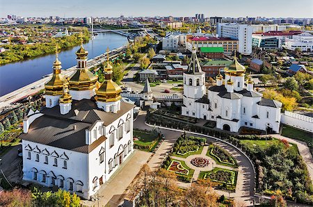 simsearch:400-07260531,k - Tyumen, Russia - September 17, 2015: Aerial view on Holy Trinity Monastery. Church of Saints Peter and Paul and Holy Trinity Cathedral. Historical center of city Photographie de stock - Aubaine LD & Abonnement, Code: 400-08259540