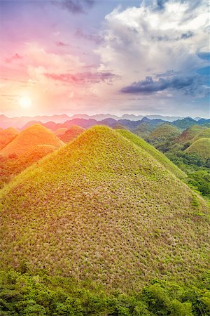 simsearch:862-08699699,k - Beautiful scenery of Chocolate Hills in Bohol, Philippines Fotografie stock - Microstock e Abbonamento, Codice: 400-08250715