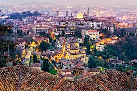 simsearch:400-07550760,k - Scenic view of Bergamo old town cityscape at sunset, Italy, Europe Foto de stock - Royalty-Free Super Valor e Assinatura, Número: 400-08250865