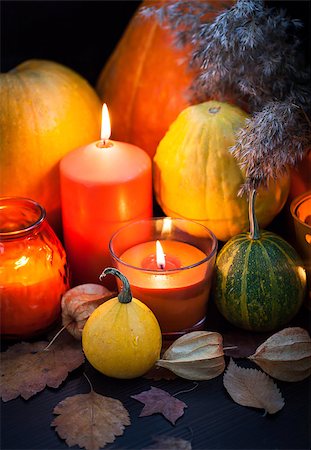 simsearch:400-03938737,k - Decorative halloween pumpkins and candles Photographie de stock - Aubaine LD & Abonnement, Code: 400-08261963