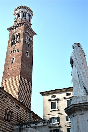 romeo und julia - Panorama of the beautiful city of Verona, Italy Stockbilder - Microstock & Abonnement, Bildnummer: 400-08284557