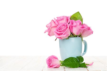 simsearch:400-08110734,k - Pink roses bouquet on wooden table with copy space Stock Photo - Budget Royalty-Free & Subscription, Code: 400-08284769