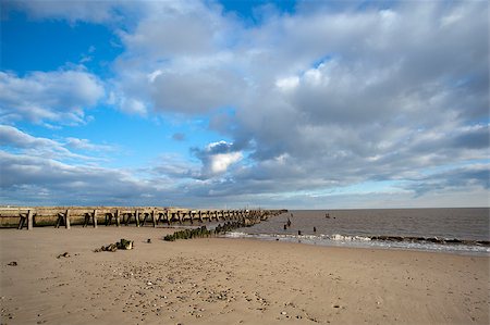 simsearch:400-06638821,k - Harbour wall and groyne on Walberswick beach Suffolk, England Stock Photo - Budget Royalty-Free & Subscription, Code: 400-08284954