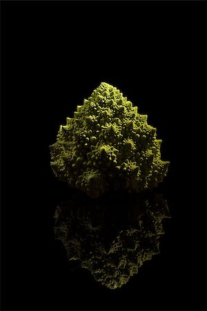 simsearch:400-07822704,k - Romanesco broccoli isolated on black background. Healthy vegetable eating. Photographie de stock - Aubaine LD & Abonnement, Code: 400-08285803