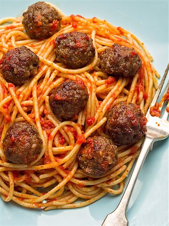 simsearch:400-09096113,k - close up of rustic american italian meatball spaghetti Photographie de stock - Aubaine LD & Abonnement, Code: 400-08285883