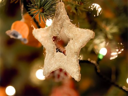 Image of a star as decoration on a Christmas market Stock Photo - Budget Royalty-Free & Subscription, Code: 400-08286690