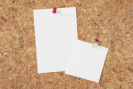 simsearch:400-05910146,k - different paper notes pinned on a cork background Photographie de stock - Aubaine LD & Abonnement, Code: 400-08287575