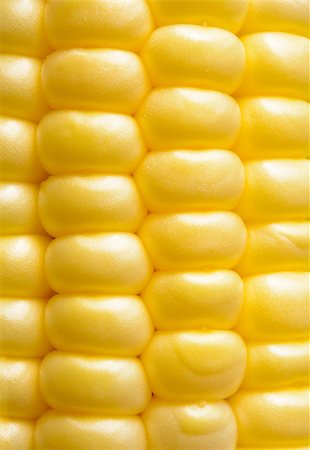 simsearch:824-07310382,k - Closeup of Fresh Sweet Ripe Corn Seeds. Harvesting Background Stockbilder - Microstock & Abonnement, Bildnummer: 400-08287657