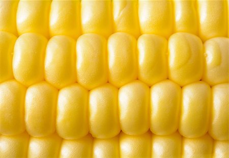 simsearch:824-07310382,k - Closeup of Fresh Sweet Ripe Corn Seeds. Harvesting Background Stockbilder - Microstock & Abonnement, Bildnummer: 400-08287658