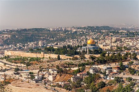 simsearch:400-04886708,k - Dome of the Rock in beautiful panorama of Jerusalem Israel Photographie de stock - Aubaine LD & Abonnement, Code: 400-08289902