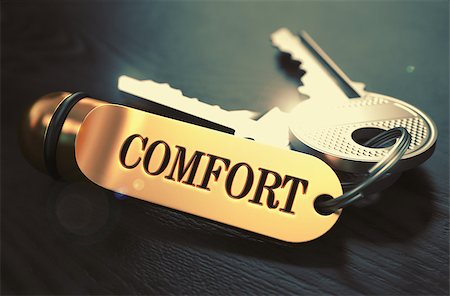 simsearch:400-08283741,k - Comfort - Bunch of Keys with Text on Golden Keychain. Black Wooden Background. Closeup View with Selective Focus. 3D Illustration. Toned Image. Foto de stock - Super Valor sin royalties y Suscripción, Código: 400-08294190