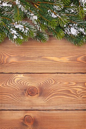 simsearch:400-07299371,k - Christmas fir tree with snow on rustic wooden board with copy space Foto de stock - Super Valor sin royalties y Suscripción, Código: 400-08294945