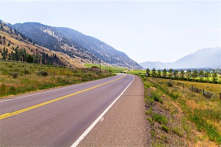 simsearch:400-04750401,k - Landscape with mountains and blue sky with tiny clouds. Foto de stock - Royalty-Free Super Valor e Assinatura, Número: 400-08290523