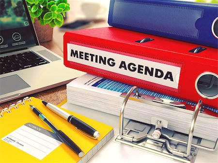 simsearch:400-08288360,k - Meeting Agenda - Red Office Folder on Background of Working Table with Stationery, Laptop and Reports. Business Concept on Blurred Background. Toned Image. Foto de stock - Super Valor sin royalties y Suscripción, Código: 400-08300004