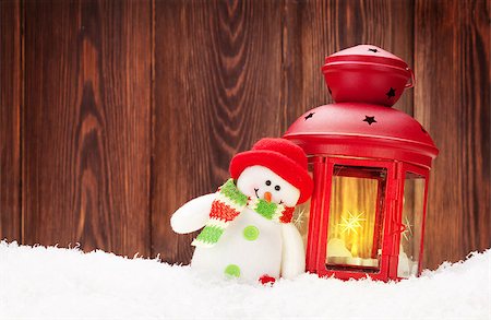 simsearch:400-08302769,k - Christmas candle lantern and snowman toy in snow Photographie de stock - Aubaine LD & Abonnement, Code: 400-08301778