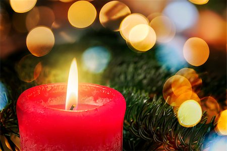 simsearch:400-07920008,k - Image of a red candle and branch Fotografie stock - Microstock e Abbonamento, Codice: 400-08303398