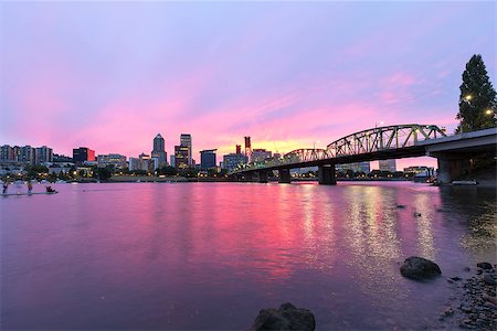 simsearch:400-04748524,k - Pink Sunset over Portland Oregon downtown waterfront city skyline along Willamette River by Hawthorne Bridge Stock Photo - Budget Royalty-Free & Subscription, Code: 400-08315968