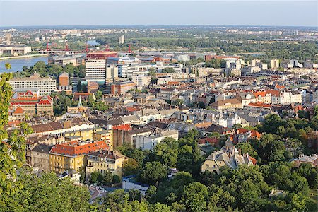 simsearch:400-07569725,k - Budapest South View Sunny Afternoon Cityscape From Citadella Photographie de stock - Aubaine LD & Abonnement, Code: 400-08318233