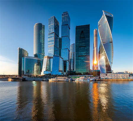 Moscow City - view of skyscrapers Moscow International Business Center. Photographie de stock - Aubaine LD & Abonnement, Code: 400-08338131