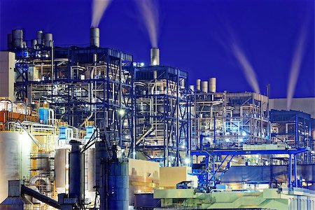 power plant nights - Power station with a steam cloud blown by the wind in a cold starry winter night Stock Photo - Budget Royalty-Free & Subscription, Code: 400-08338950