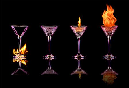 simsearch:400-06911029,k - Fire cocktail collection isolated on a black background Foto de stock - Royalty-Free Super Valor e Assinatura, Número: 400-08331834