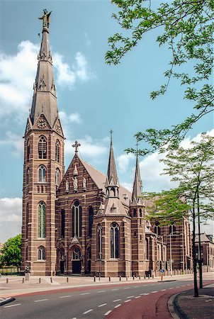 simsearch:400-07317558,k - Exterior of a 19th century Father Church (Augustijnenkerk) in Eindhoven, Netherlands Foto de stock - Royalty-Free Super Valor e Assinatura, Número: 400-08333091