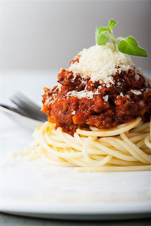 simsearch:400-06686774,k - spaghetti with bolognes on a plate Stock Photo - Budget Royalty-Free & Subscription, Code: 400-08349707