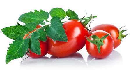 simsearch:400-08375763,k - Fresh tomatoes with green leaves. Isolated on white background Stock Photo - Budget Royalty-Free & Subscription, Code: 400-08377215