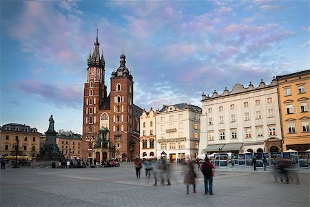 simsearch:400-04329567,k - Evening at Krakow main square with the church view Stock Photo - Budget Royalty-Free & Subscription, Code: 400-08370500