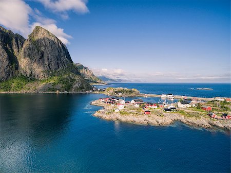 simsearch:400-08428494,k - Picturesque village Hamnoya on Lofoten islands in Norway Stockbilder - Microstock & Abonnement, Bildnummer: 400-08370804