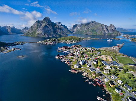 simsearch:400-06557083,k - Aerial view of fishing village Reine on Lofoten islands, Norway Stockbilder - Microstock & Abonnement, Bildnummer: 400-08370816