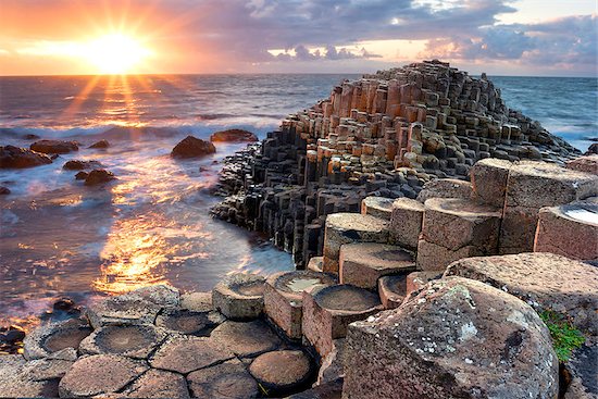 Sunset at Giant s Causeway in North Antrim, Northern Ireland Photographie de stock - Libre de Droits (LD), Artiste: Aitormmfoto, Le code de l’image : 400-08370945