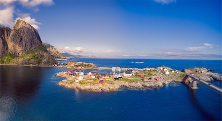 simsearch:400-08428494,k - Scenic village Hamnoya with traditional red rorbu cabins on Lofoten islands in Norway Stockbilder - Microstock & Abonnement, Bildnummer: 400-08371120