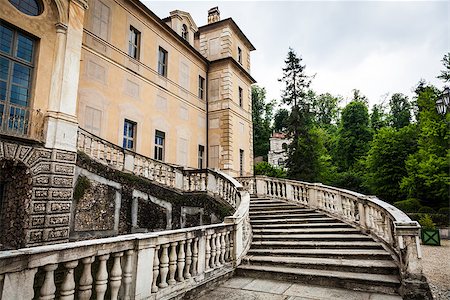 Old marble staircase in abandoned Italian villa Stock Photo - Budget Royalty-Free & Subscription, Code: 400-08371240