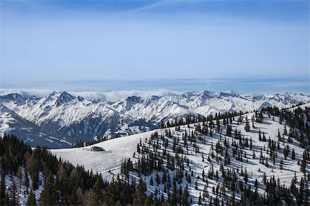simsearch:400-06852329,k - Aerial view of Austrian Alps at ski resort Zel Am See, Kaprun Photographie de stock - Aubaine LD & Abonnement, Code: 400-08371381