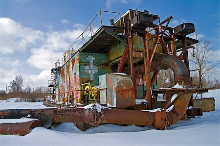 russia frozen lake - Wintering dredger in one of the sand pits near Moscow Stock Photo - Budget Royalty-Free & Subscription, Code: 400-08372387