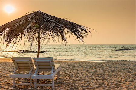 simsearch:400-06947087,k - beautiful empty beach and a pair of sun loungers Stock Photo - Budget Royalty-Free & Subscription, Code: 400-08405695