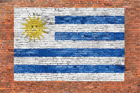 simsearch:400-07933897,k - Flag of Uruguay painted on old brick wall Fotografie stock - Microstock e Abbonamento, Codice: 400-08407482