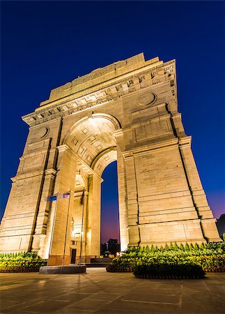 A wide angle shot of the India Gate (formerly known as the All India War Memorial) at Rajpath, New Delhi. Stock Photo - Budget Royalty-Free & Subscription, Code: 400-08400352